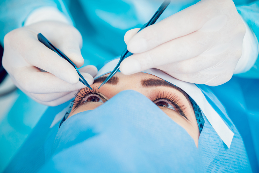 عوارض و خطرات احتمالی جراحی کاتاراکت